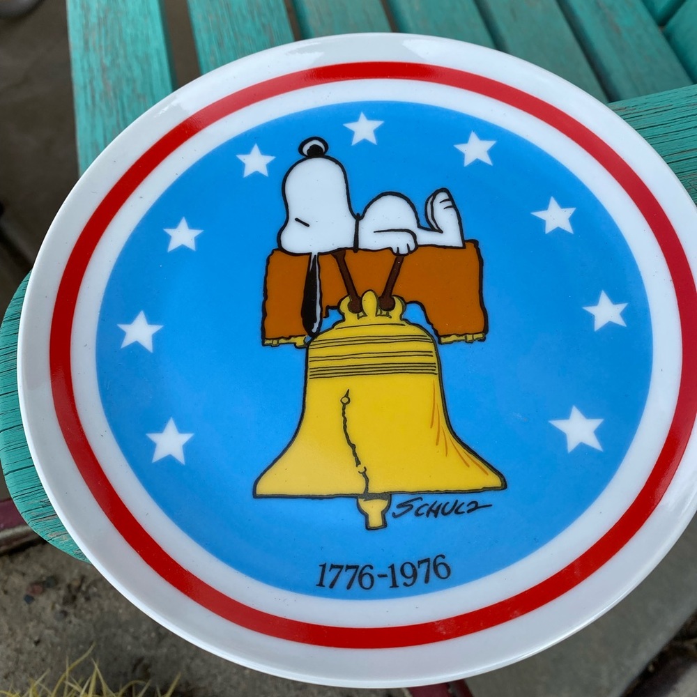 Snoopy 76 bicentennial plate